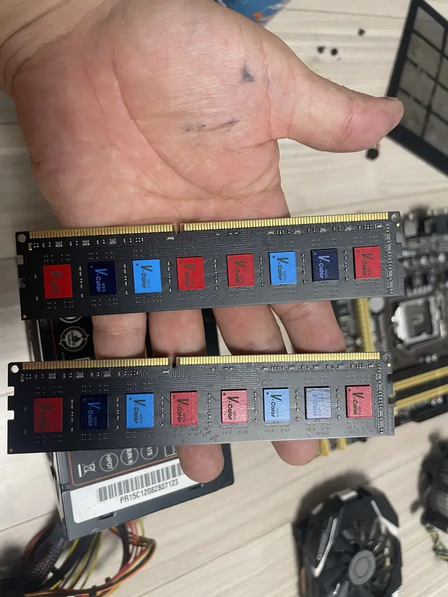 Ddr3 8기가 램 두개팝니다